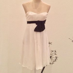 BCBG Crinkle Chiffon White Strapless Party Dress 4